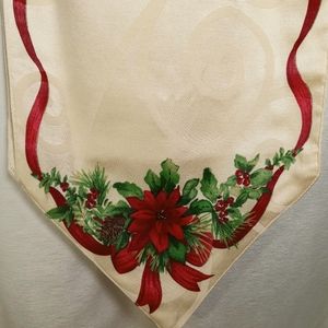 JUNIPER BERRY & POINSETTIA CHRISTMAS TABLE RUNNER 13" x 70" by FOOD NETWORK. Pre